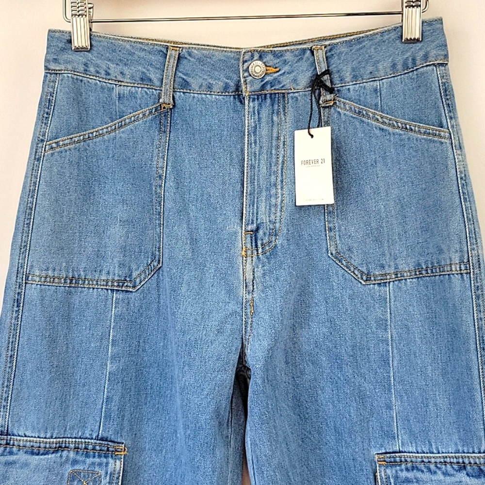 Forever 21 Wide Leg Cargo Jeans Light Wash Size 27 - Picture 5 of 14